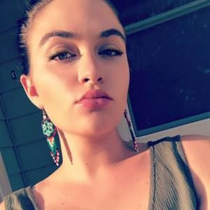 Meet your Posher, Kaci